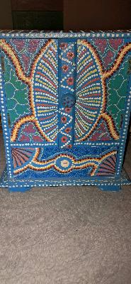 خزانة صغيرة