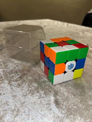 Gan Rubik cube