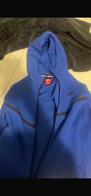 Blue Nike tech
