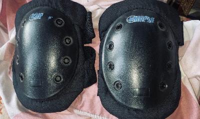 knee pads
