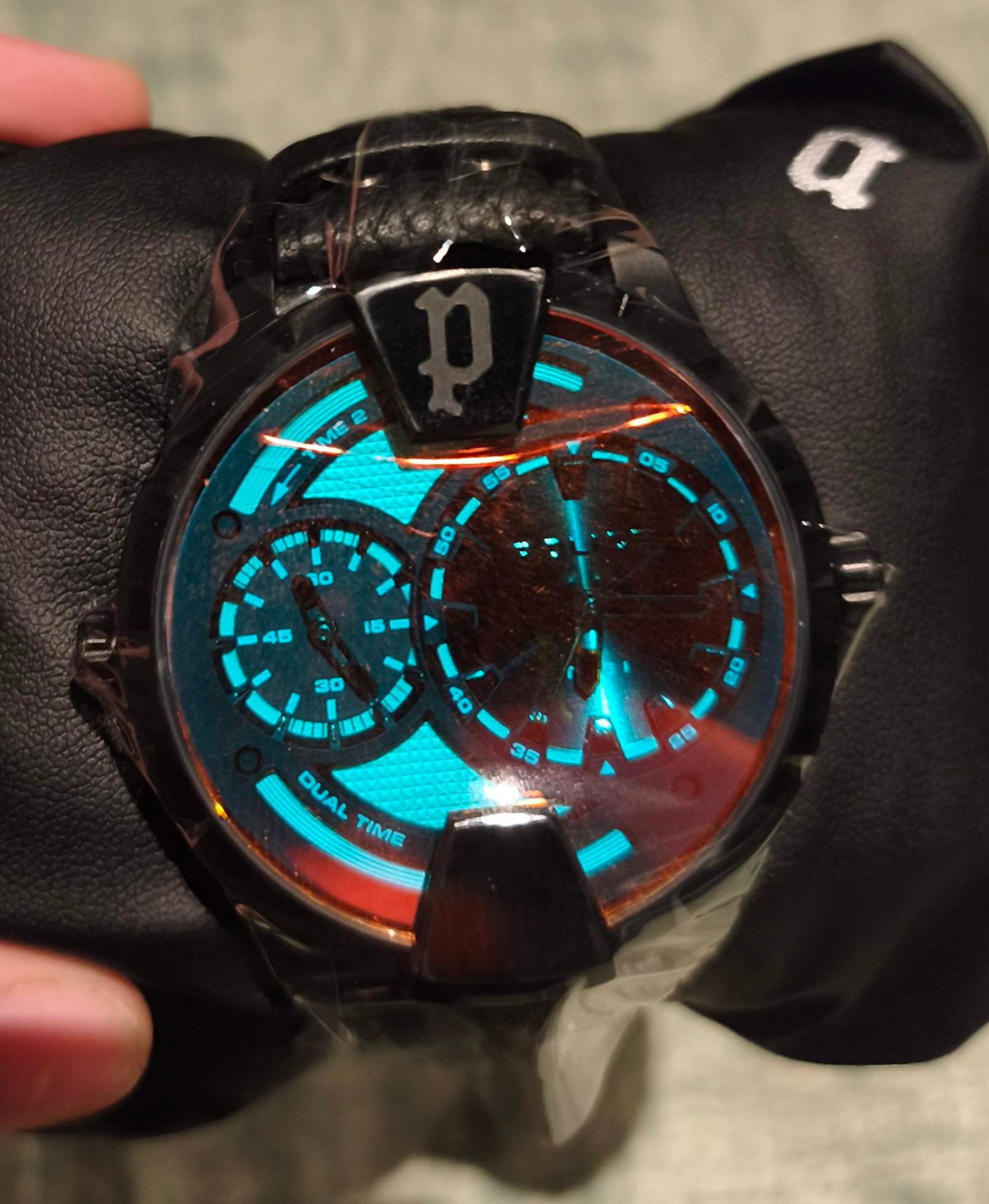 Police Huntley watch (PEWJA002