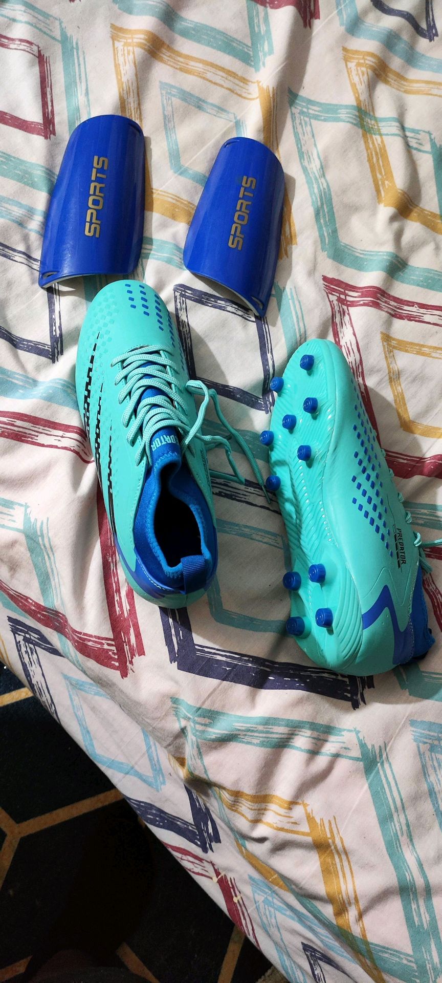 football shoes size 41