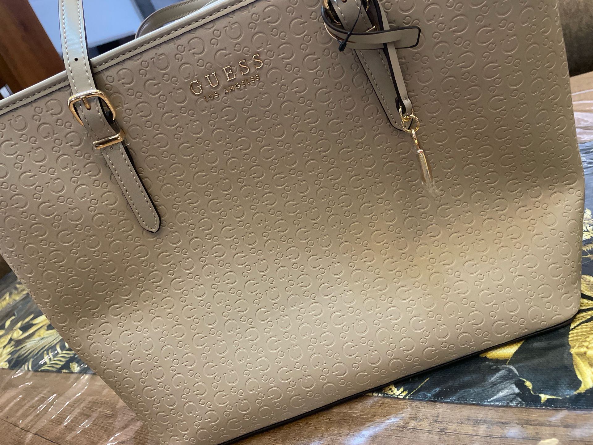 Guess Steve Madden Taupe H