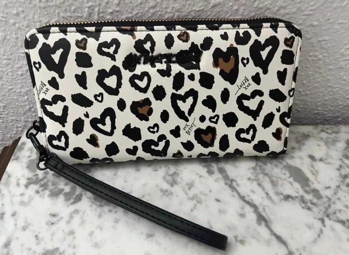 Betsey Johnson Cheetah Wallet