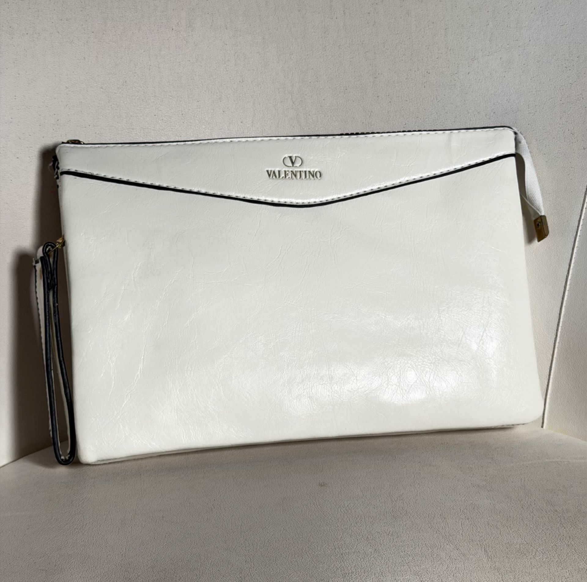 clutch bag