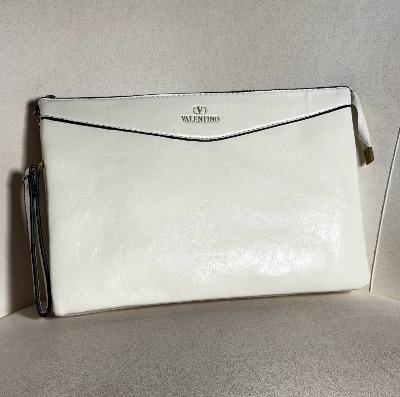clutch bag