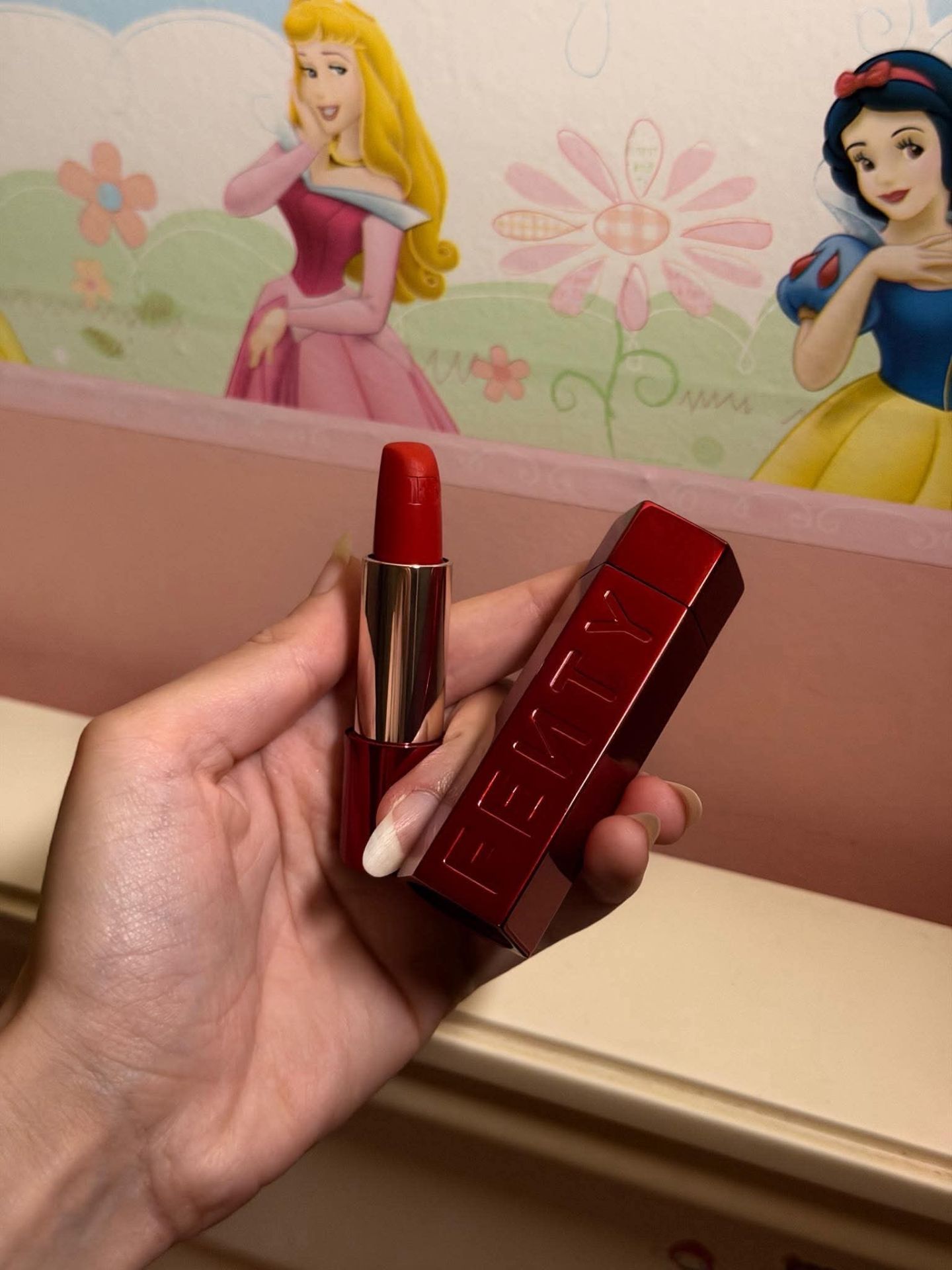 Fenty Beauty  Lipstick + Case