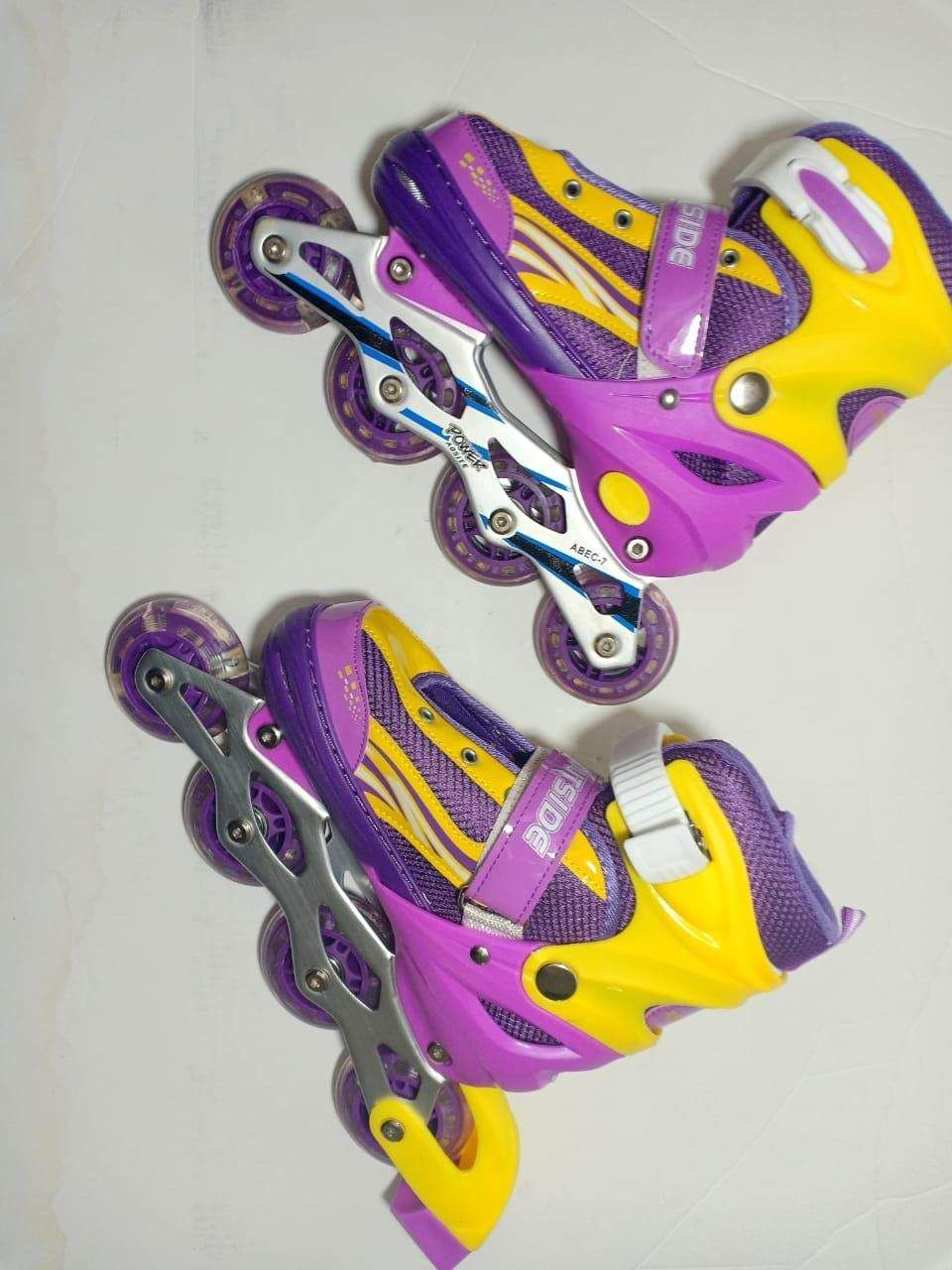 Inline roller skates