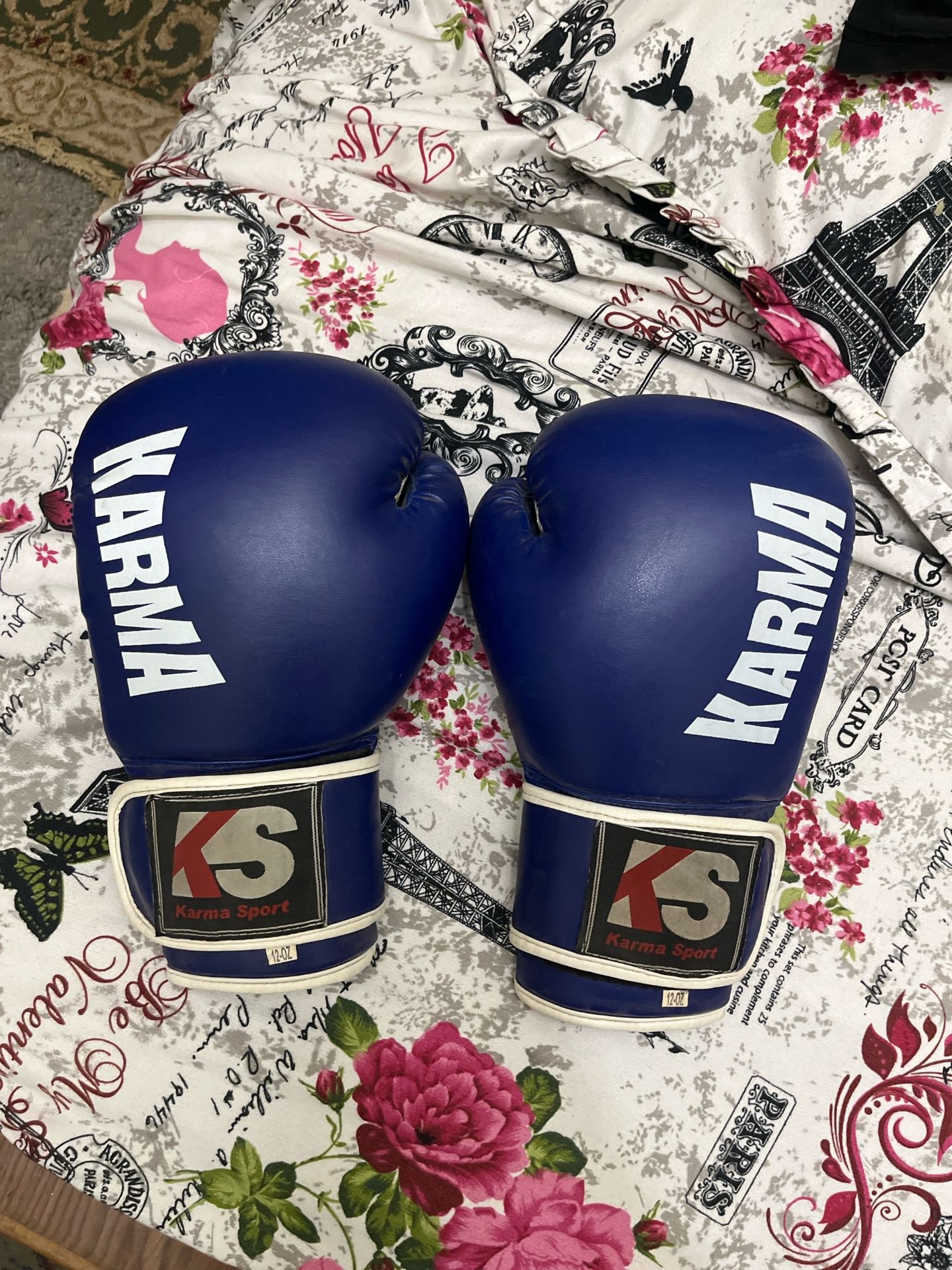 Karma Gloves