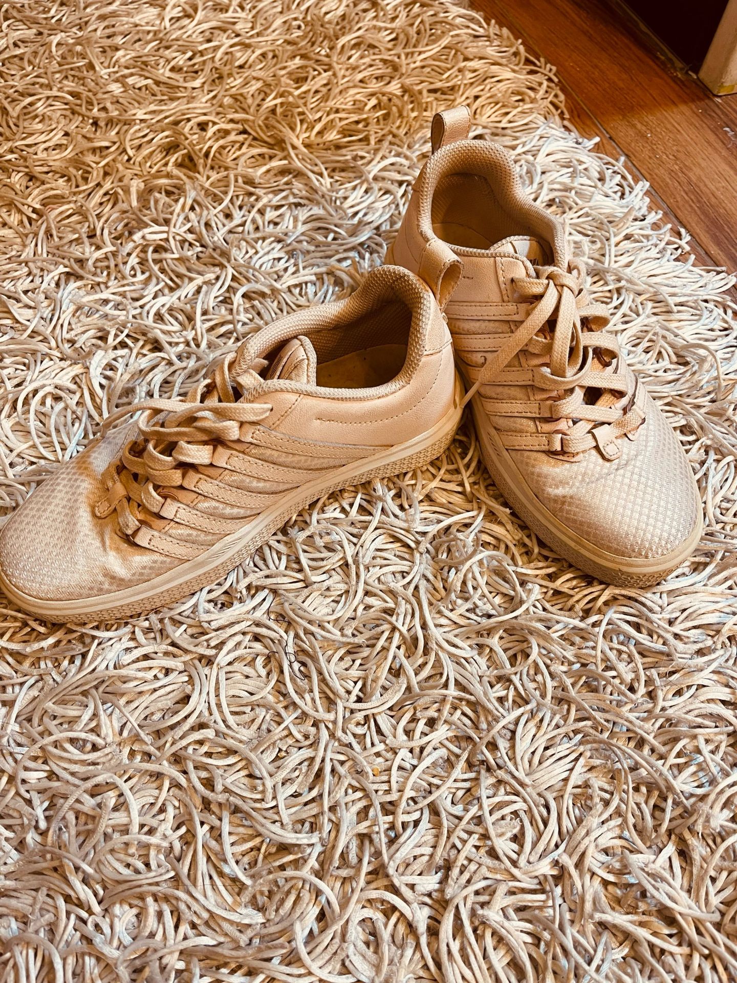 sport shoes