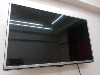تليفزيون LG