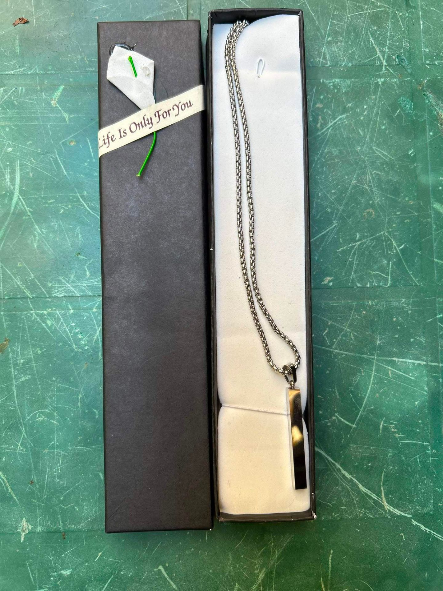 bar necklace