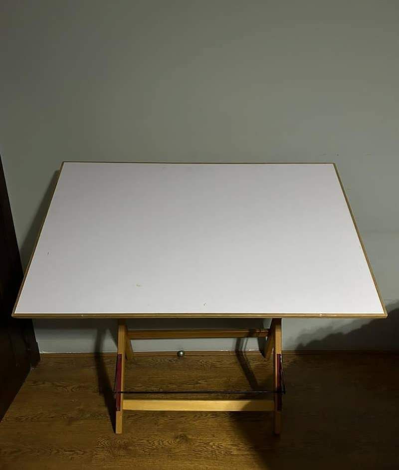 Architecture table