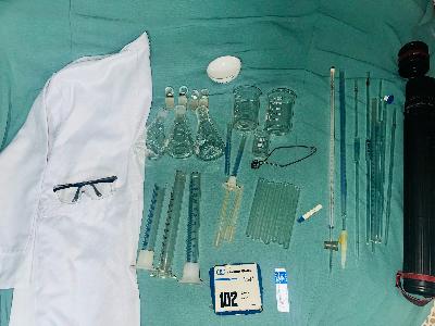 Lab Glassware & Uniform Outfit