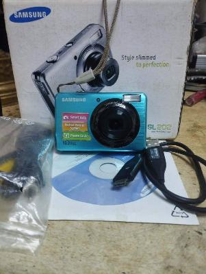 Samsung SL202 digital camera
