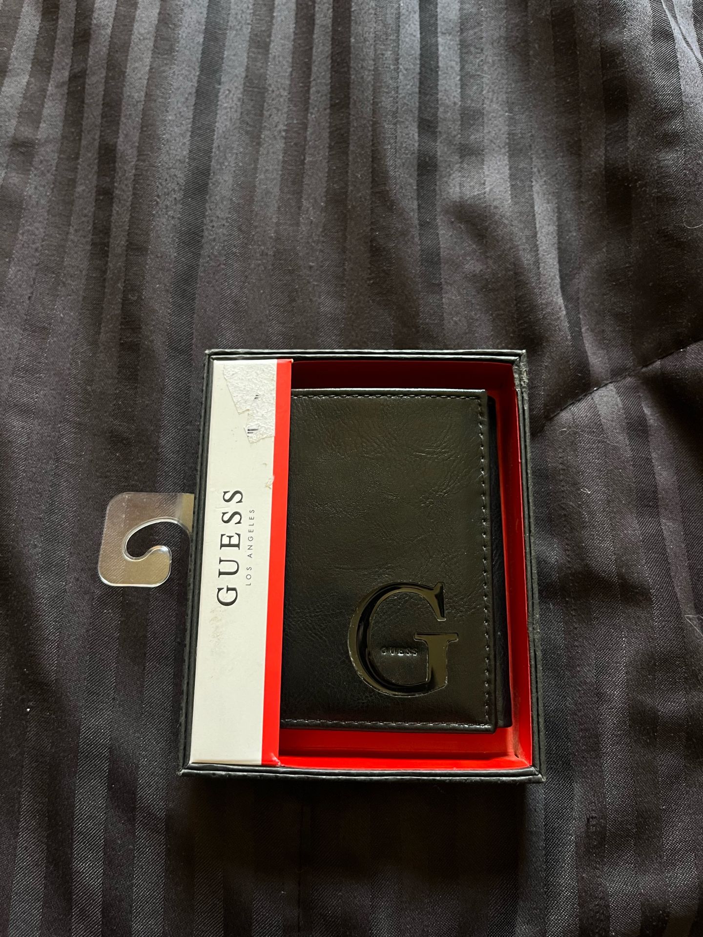 Guess original wallet