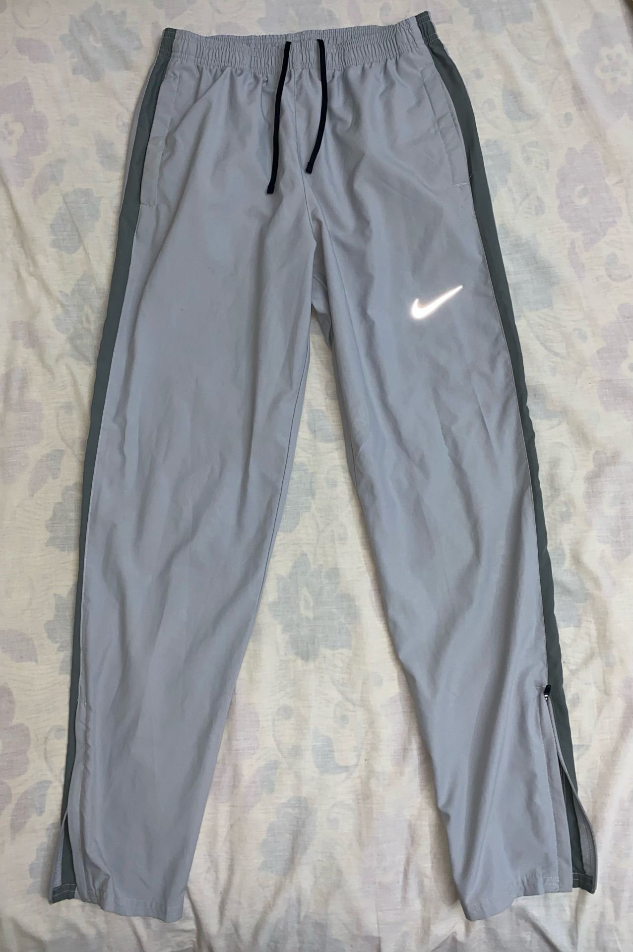 Nike dri-fit pants (S)