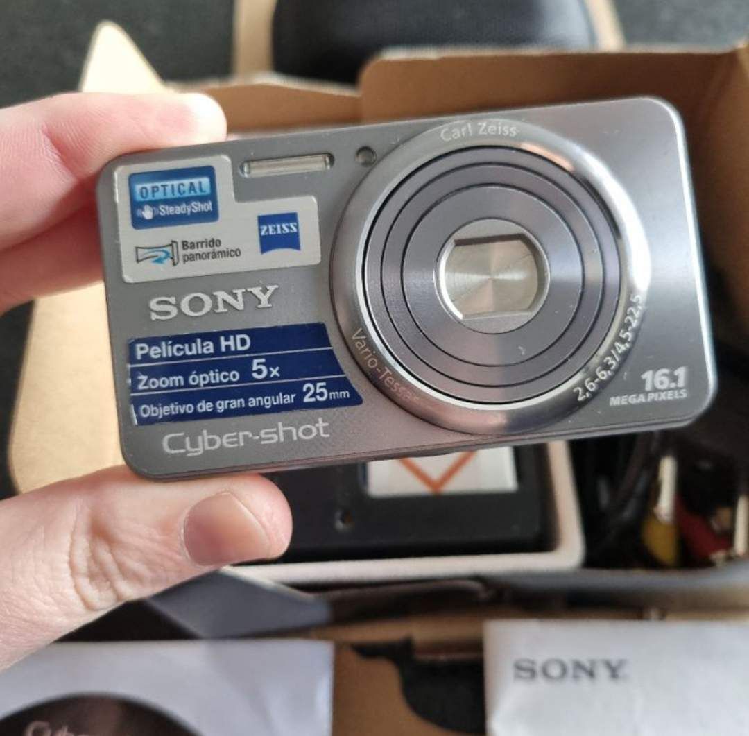 Sony cyber shot DSC W570