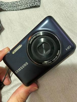 Samsung ES95 16mp digital cam