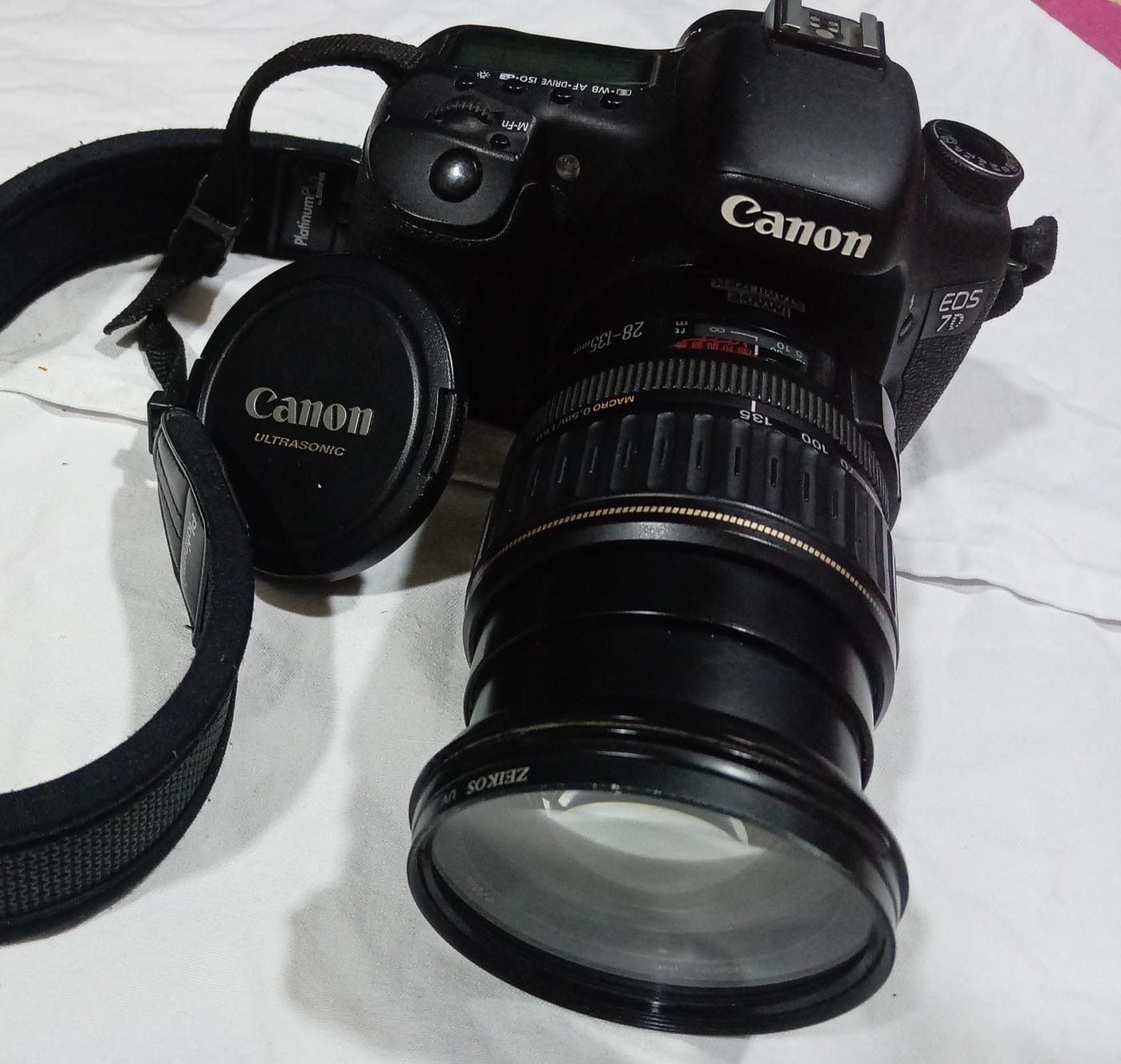 كاميرا كانونCanon EOS 7D