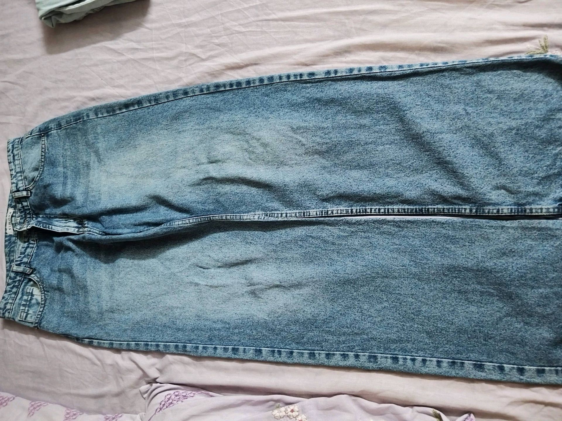 jeans