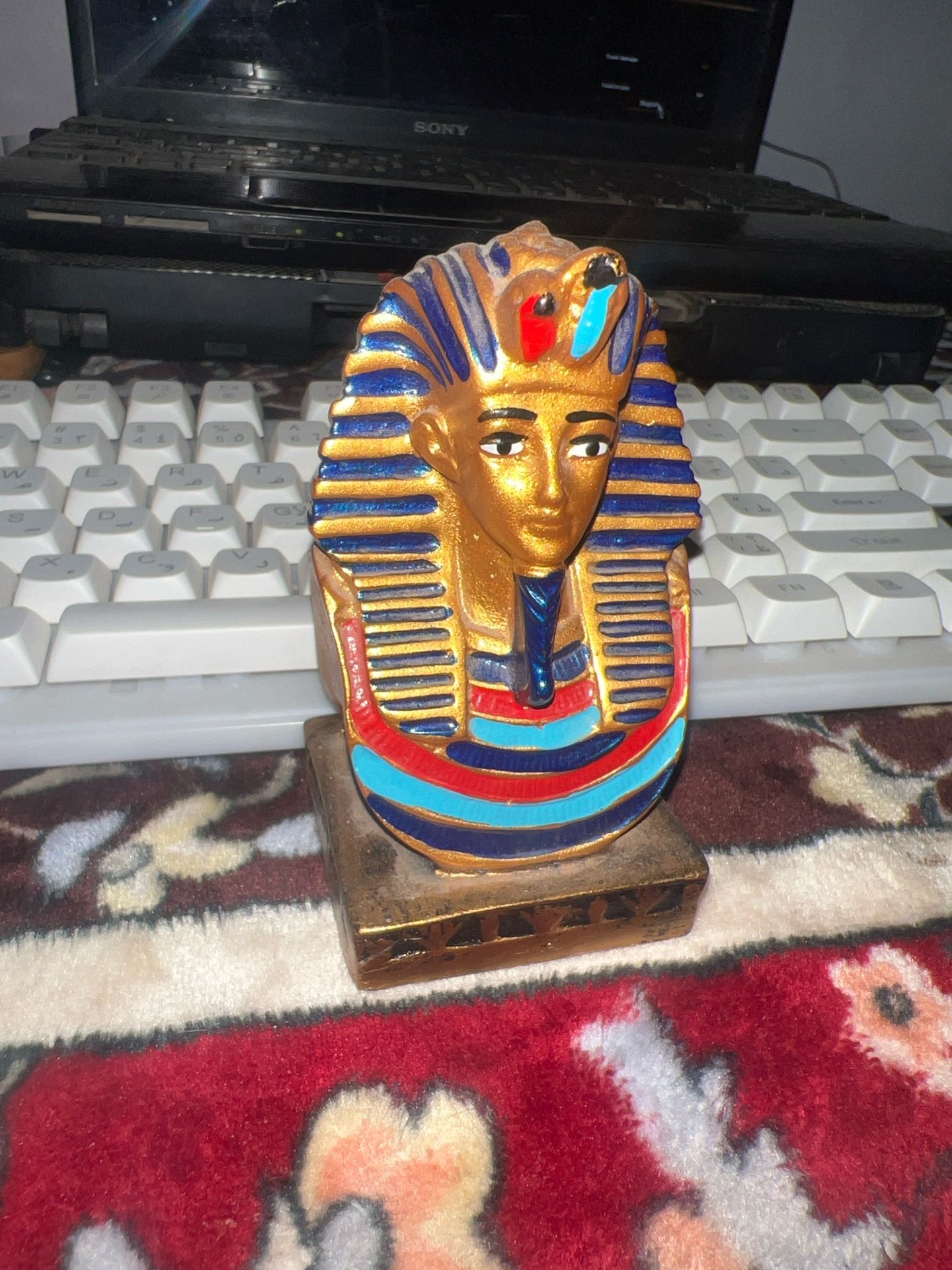 Pharaoh's statue