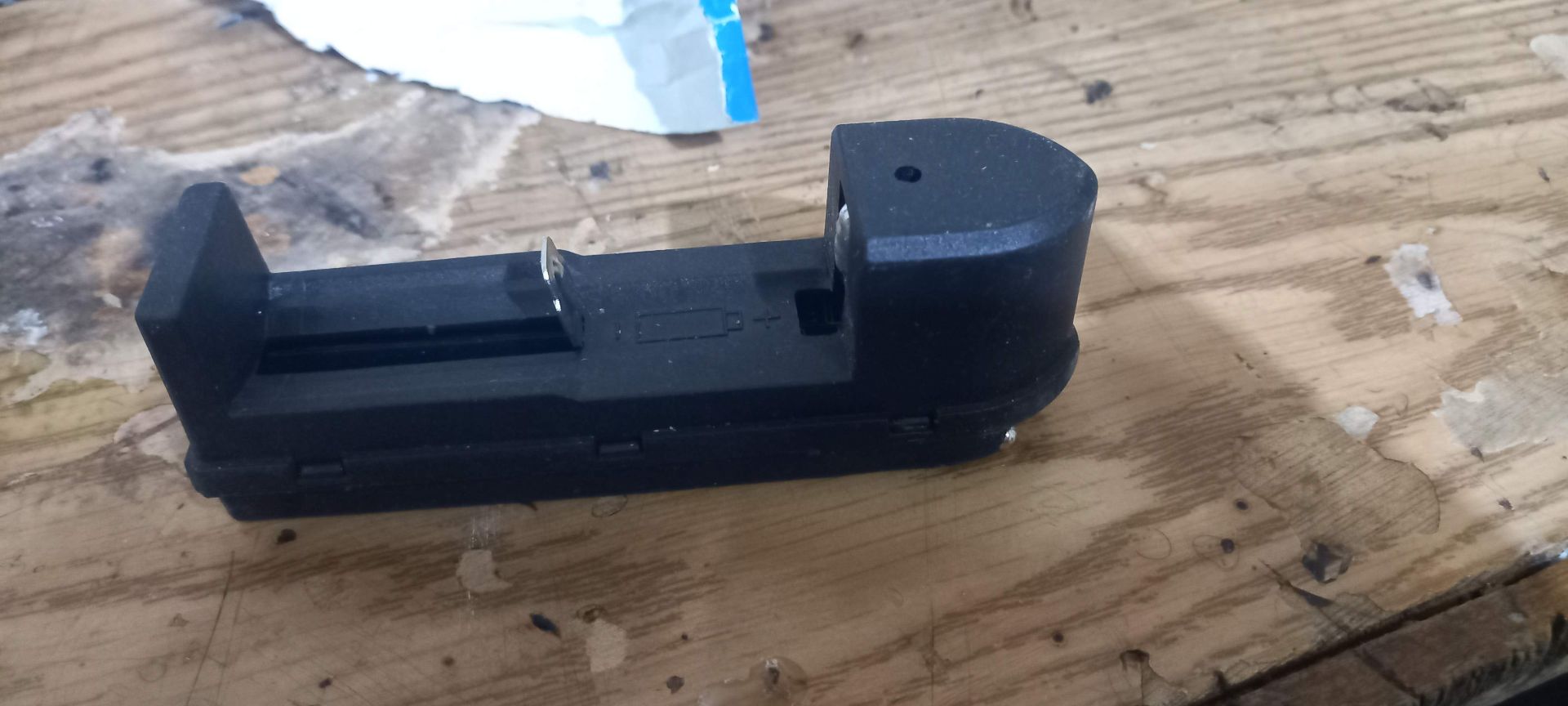 3.7 battery charger