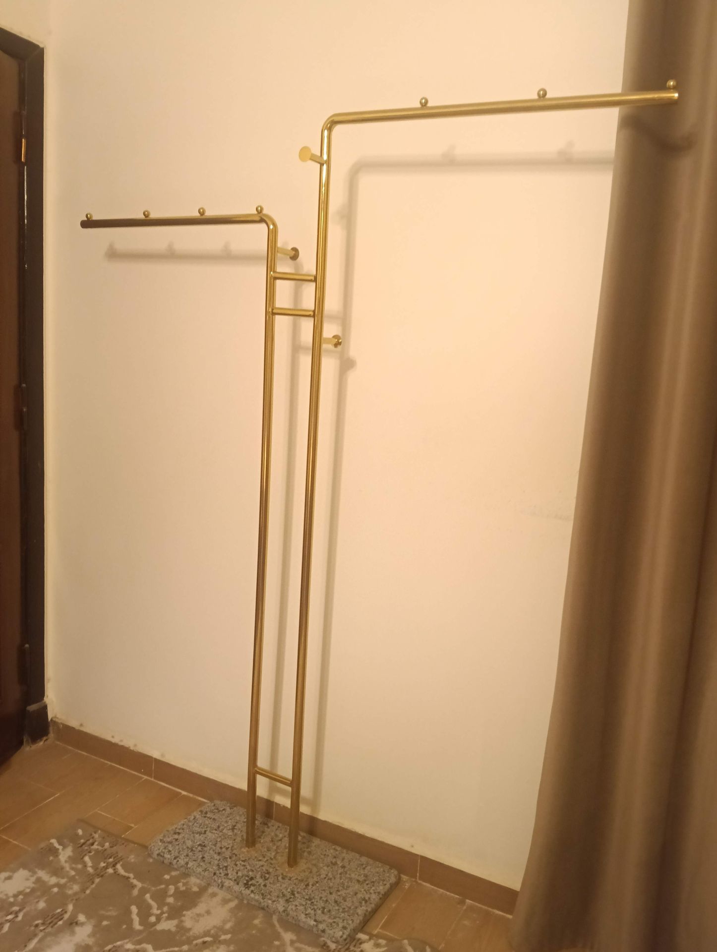 Clothes rack , ستاند ملابس