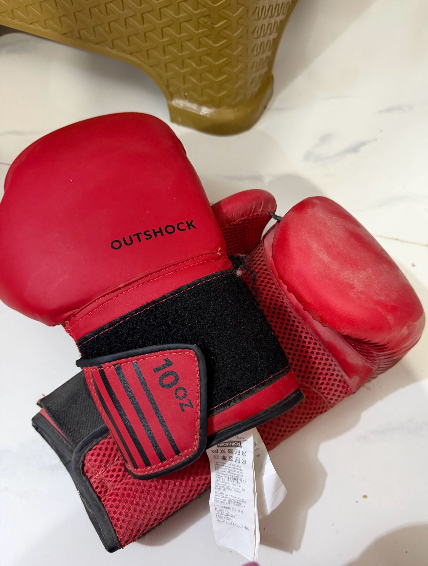 boxing gloves - never used