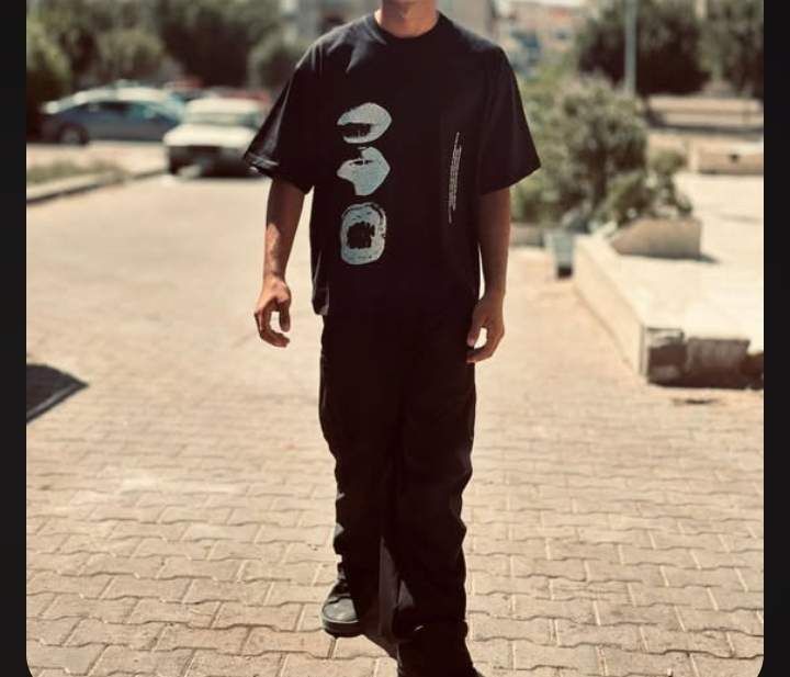 t- shirt
