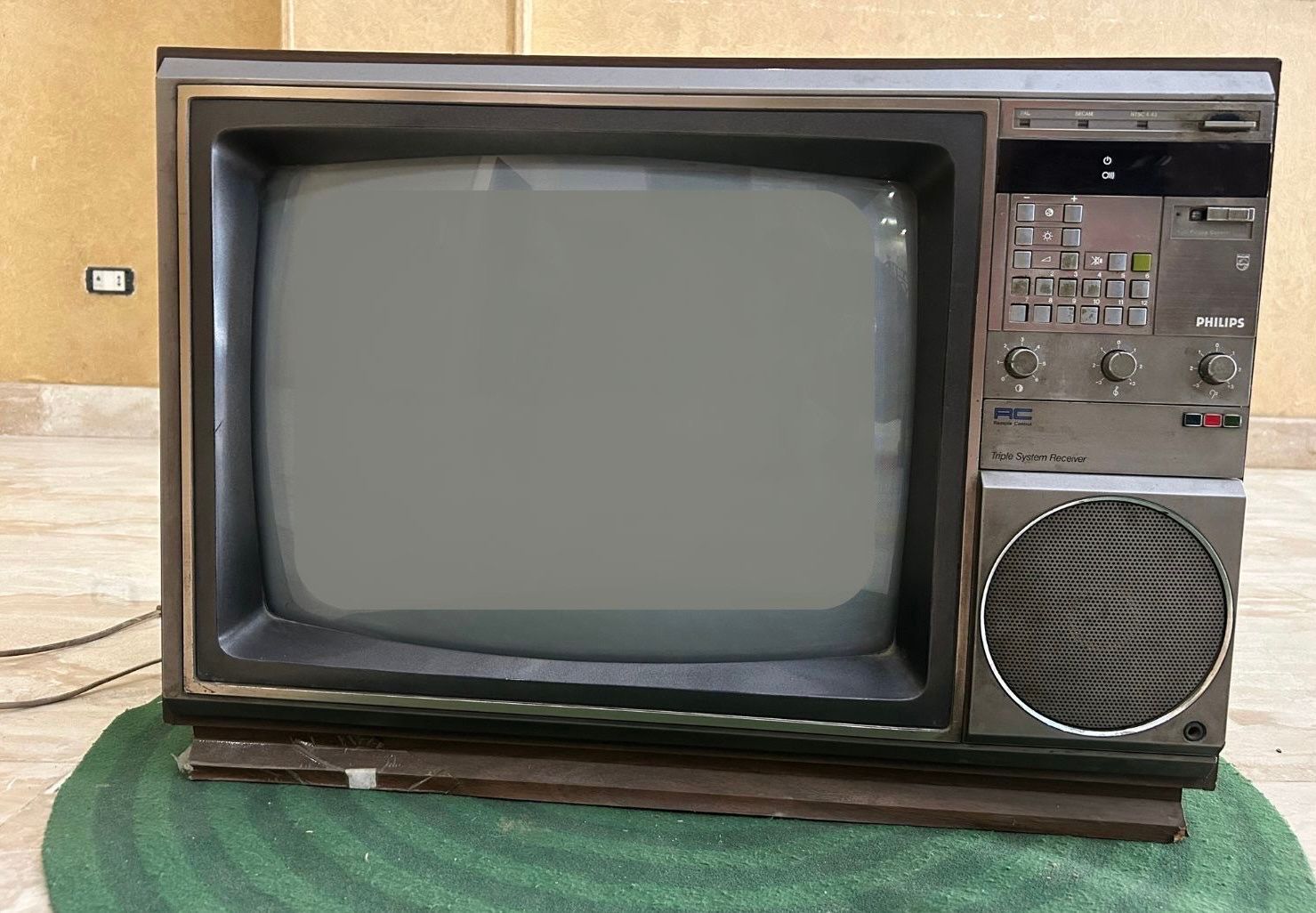 Vintage Philips TV