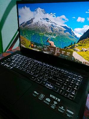 لاب توب acer nitro v15