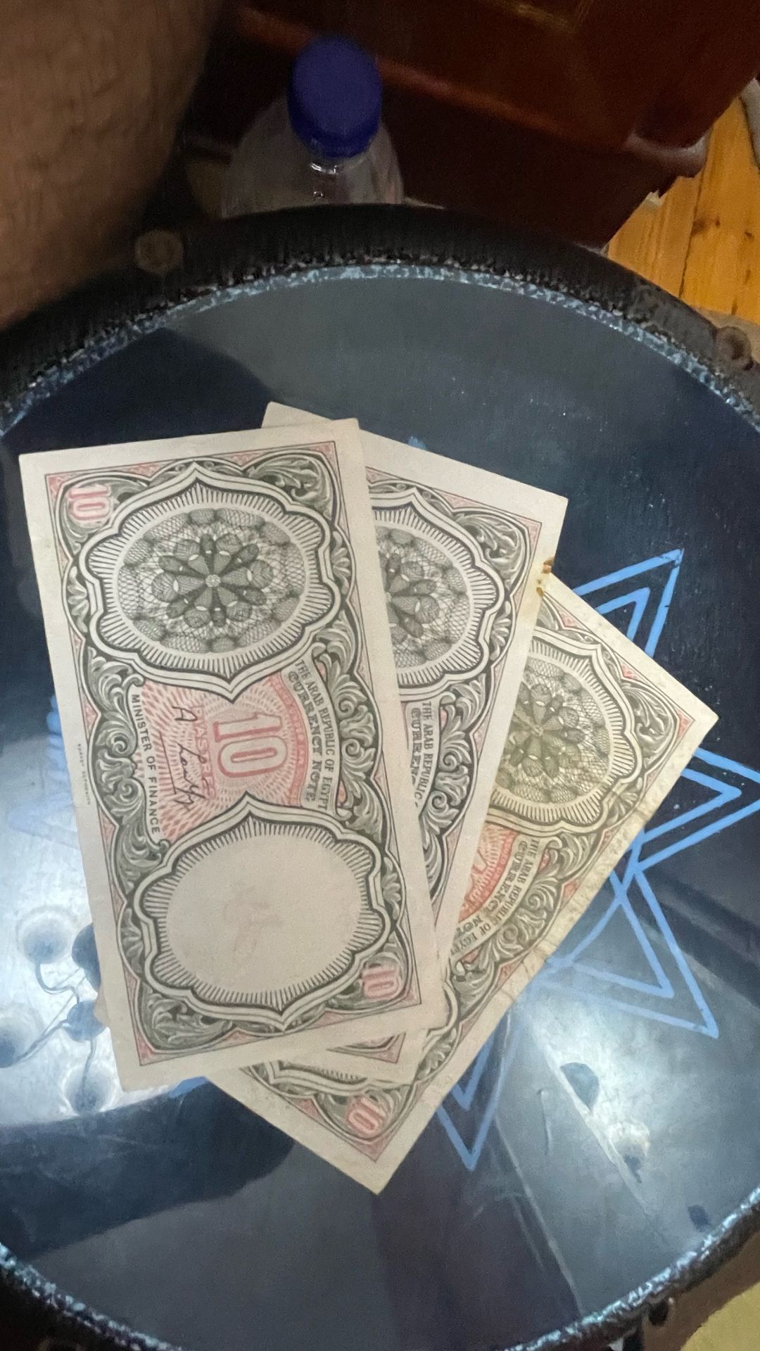 ١٠ قرش