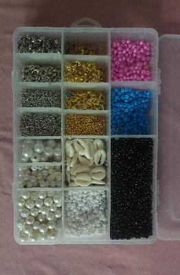 Beads & Findings Assortment Kit