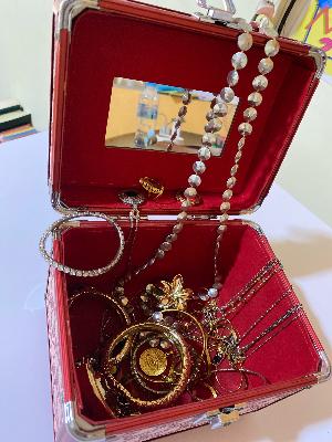 jewelry box