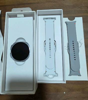 samsung watch 8 44 mm white