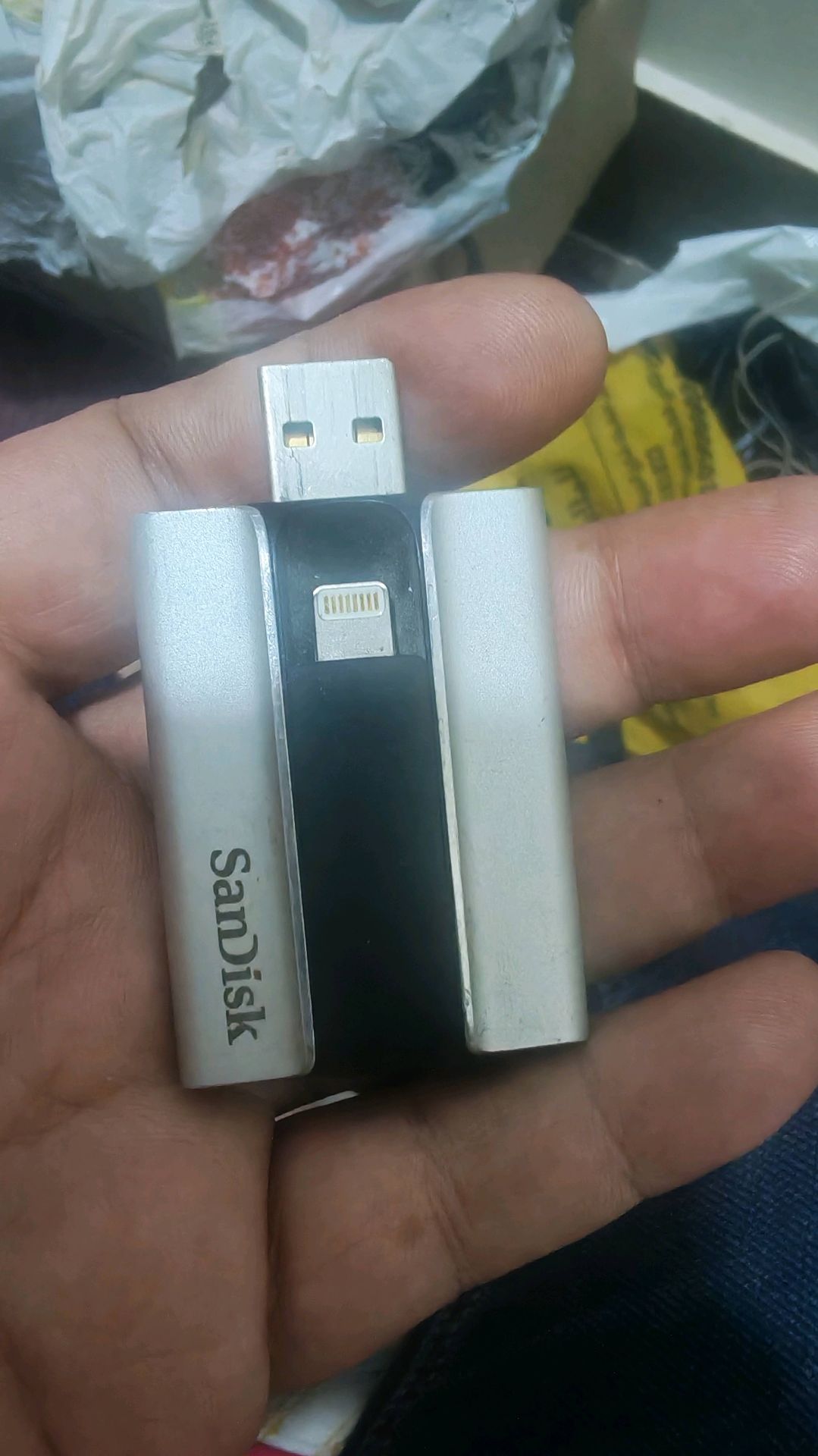 SanDisk Lightning USB Cable