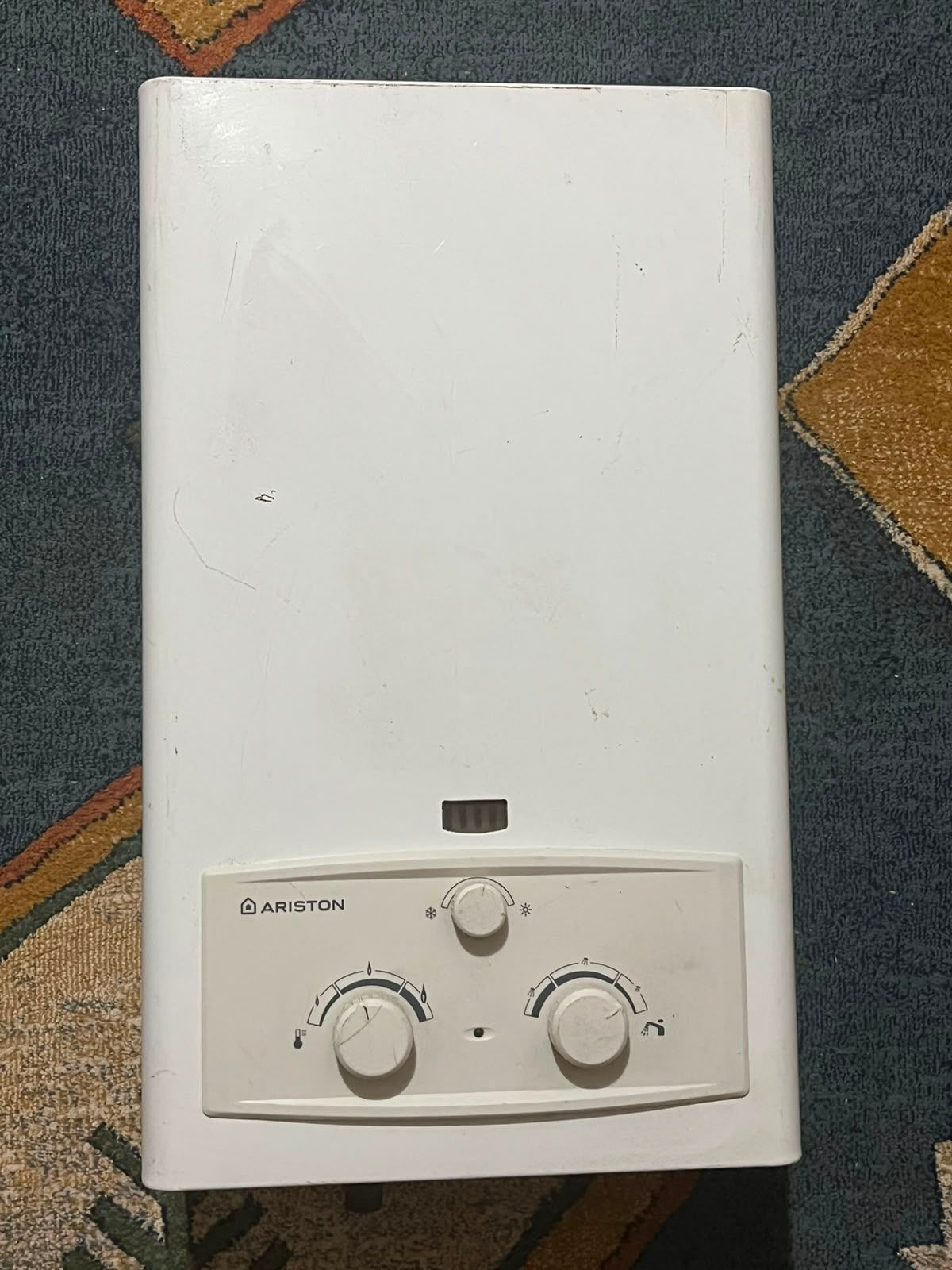 Ariston Gas Water Heater 10L