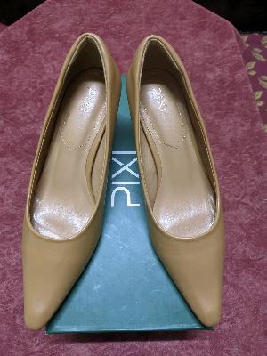 Pixi's Heels