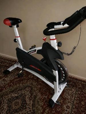 DS-901 Sports Stationary Bike