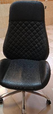 Black quilted office chair