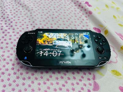 Sony PS Vita PCH-1000 OLED 64G