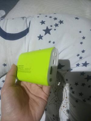 Power Bank - Neon Yellow