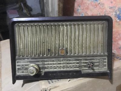 Vintage Radio Receiver