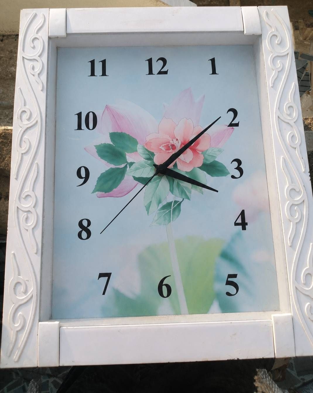 Metal Wall Clock White Frame