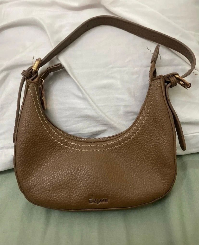 dejavu Leather Shoulder Bag