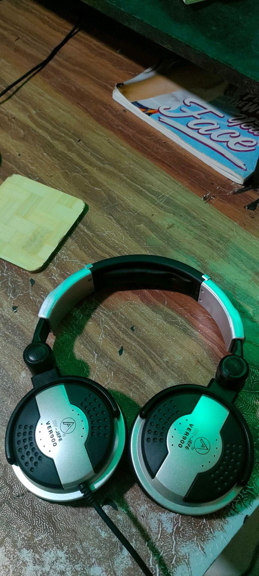 Blue Yeti + LEP900 Headphones