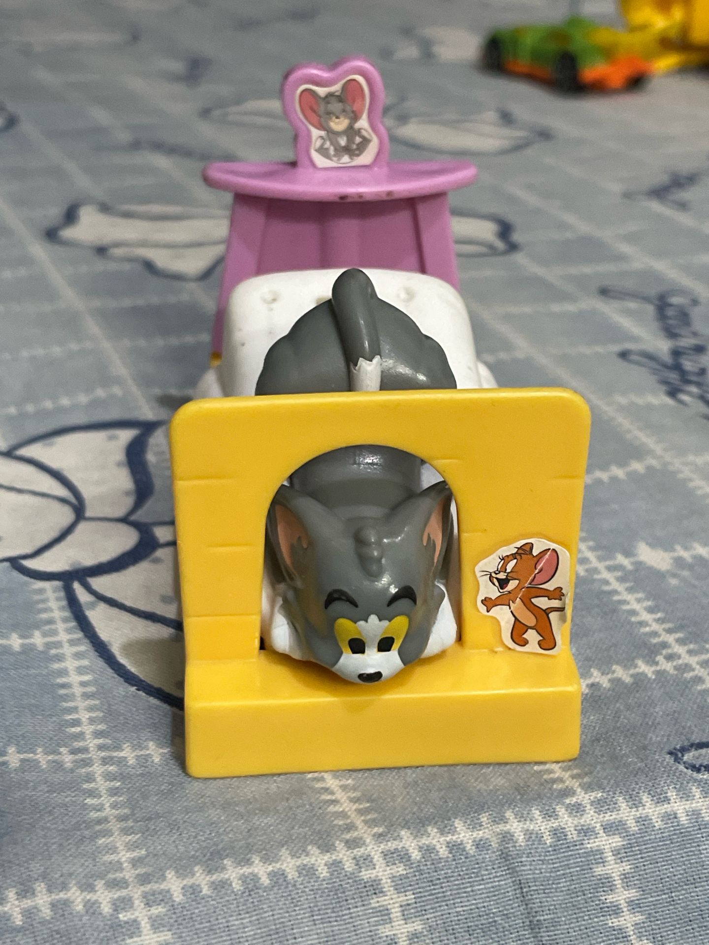 Tom and Jerry Pop-Up Toy