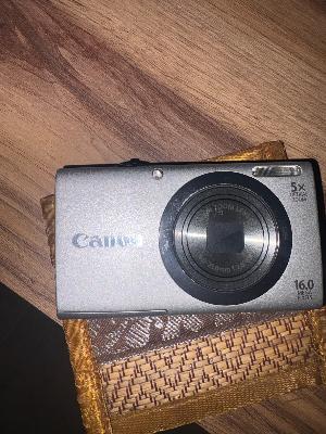 Canon 5x Optical Zoom Camera