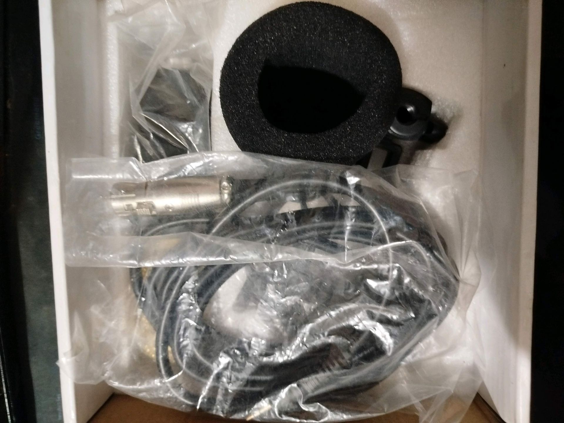 mic lava bm 800